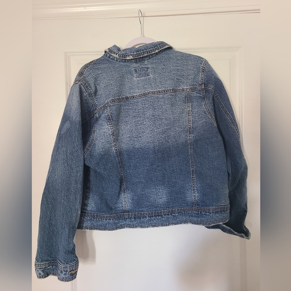 Universal Thread Denim Jean Jacket - image 4
